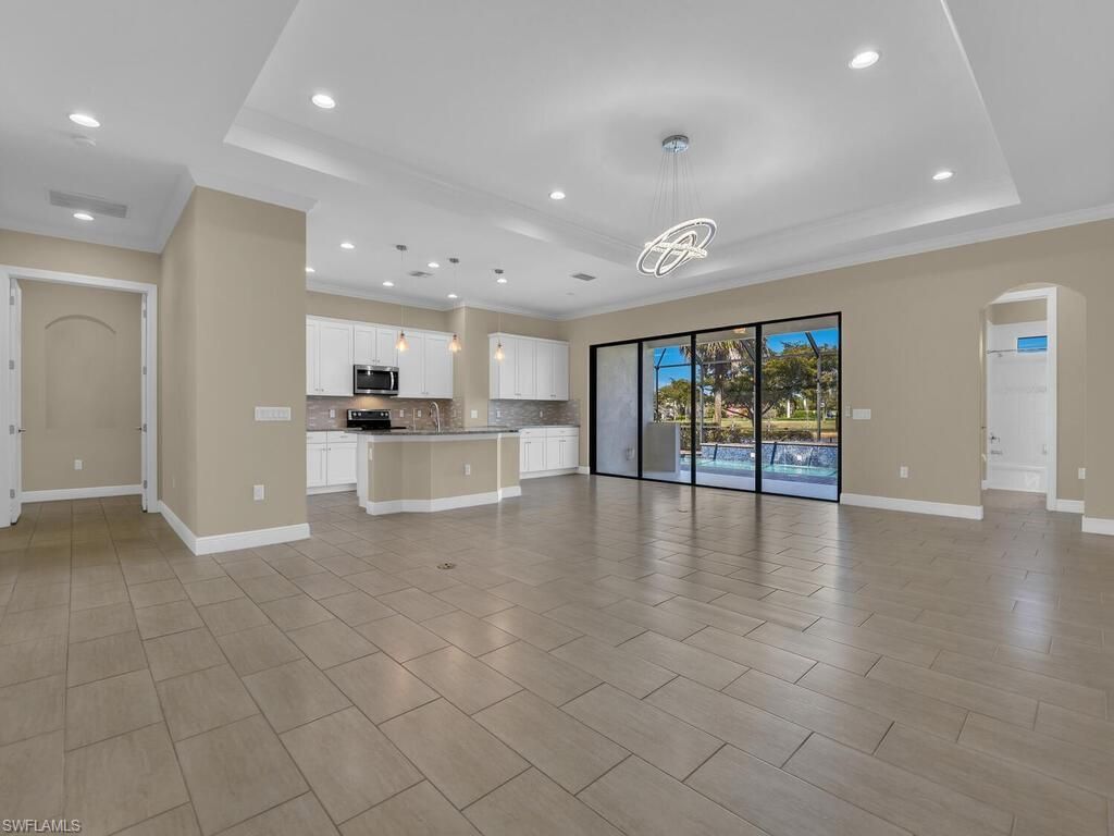 10093 Avalon Lake Cir, Fort Myers, FL 33913 Photo