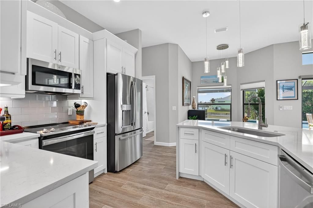 230 NE 18th St , Cape Coral, FL 33909 Photo