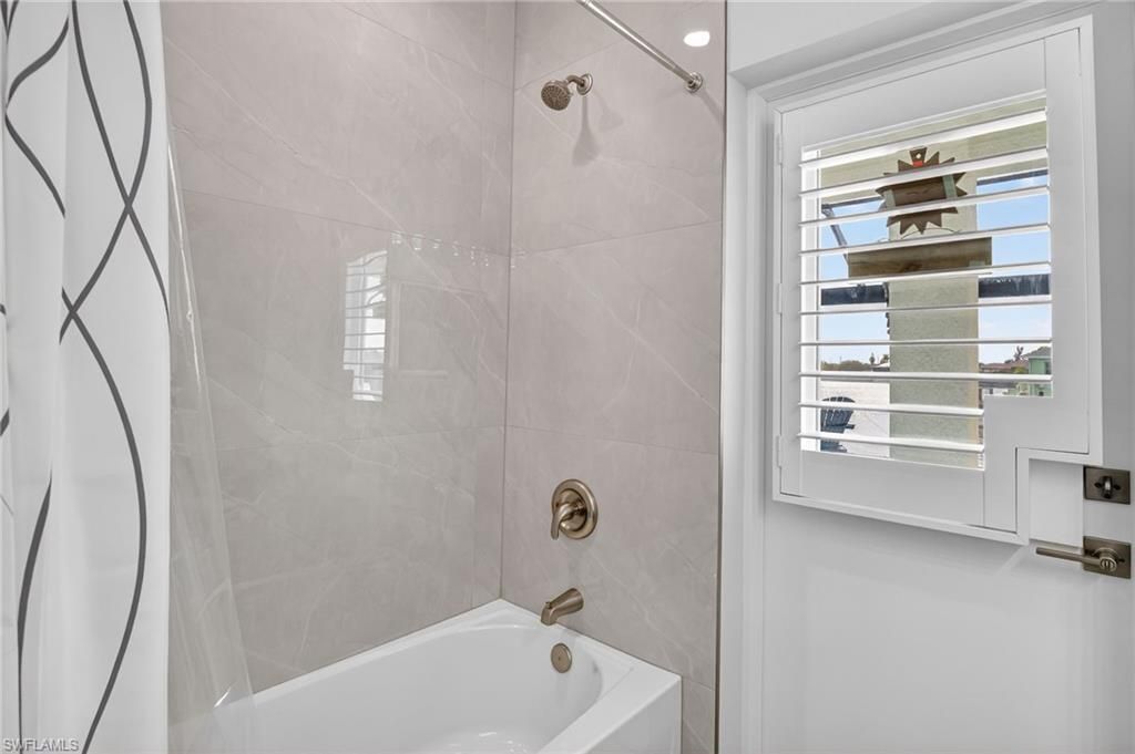 230 NE 18th St , Cape Coral, FL 33909 Photo