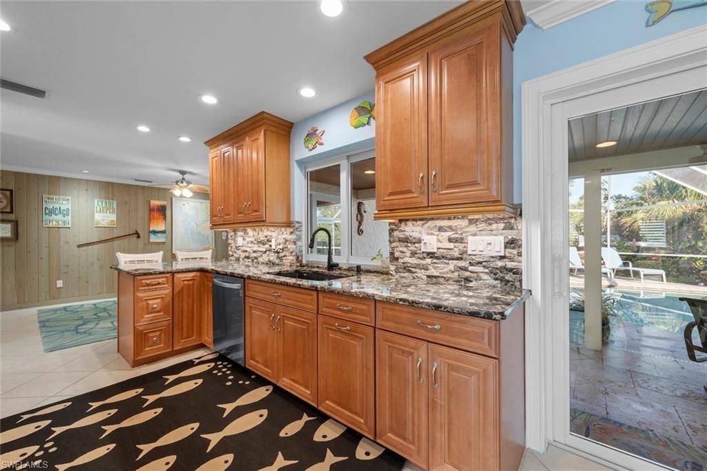 1056 S Yachtsman Dr , Sanibel, FL 33957 Photo