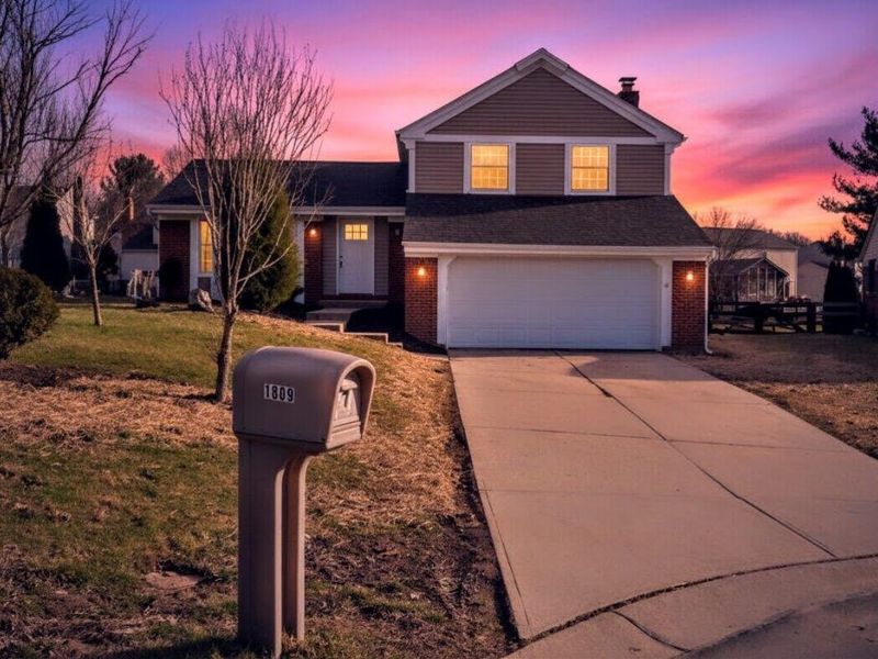 1809 Promontory Drive, Florence, KY 41042 Photo 1