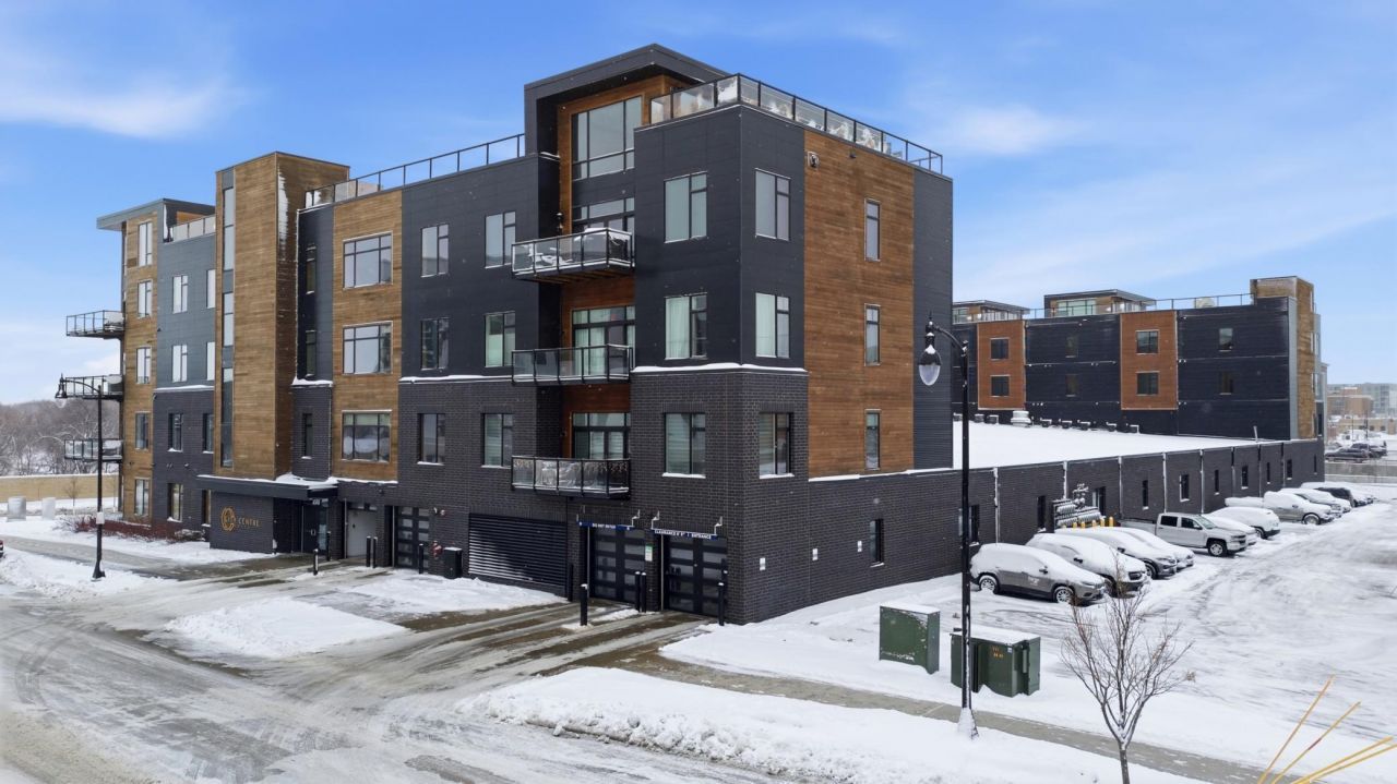 200 4th Avenue N, Unit 201, Fargo, ND 58102 Main Photo