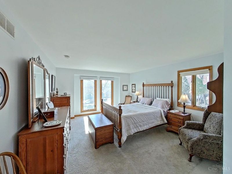 8410 Toddcreek Circle, West Chester, OH 45069 Photo 7