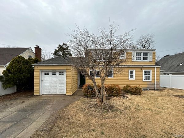 1009 Centennial Avenue , North Baldwin, NY 11510