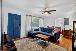 116 Underhill Road photo 4