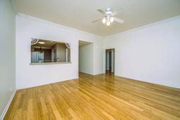 1028 Longview Drive photo 4