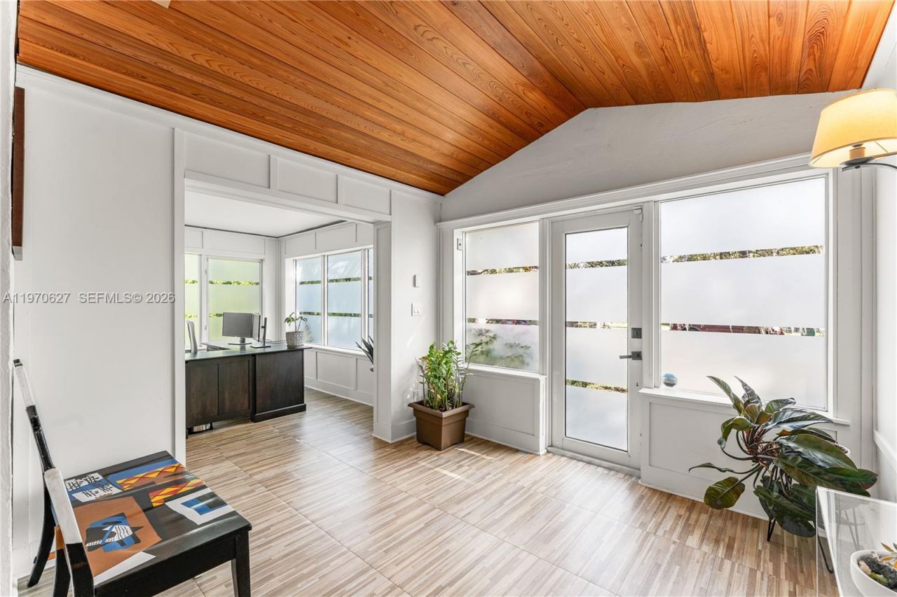 745 NE 88th St, Miami, FL 33138 Photo