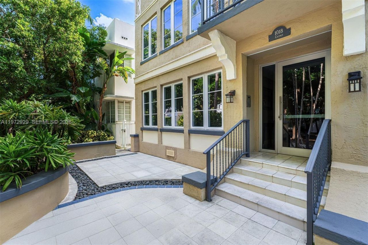 1018 Meridian Ave , Unit 8, Miami Beach, FL 33139 Photo