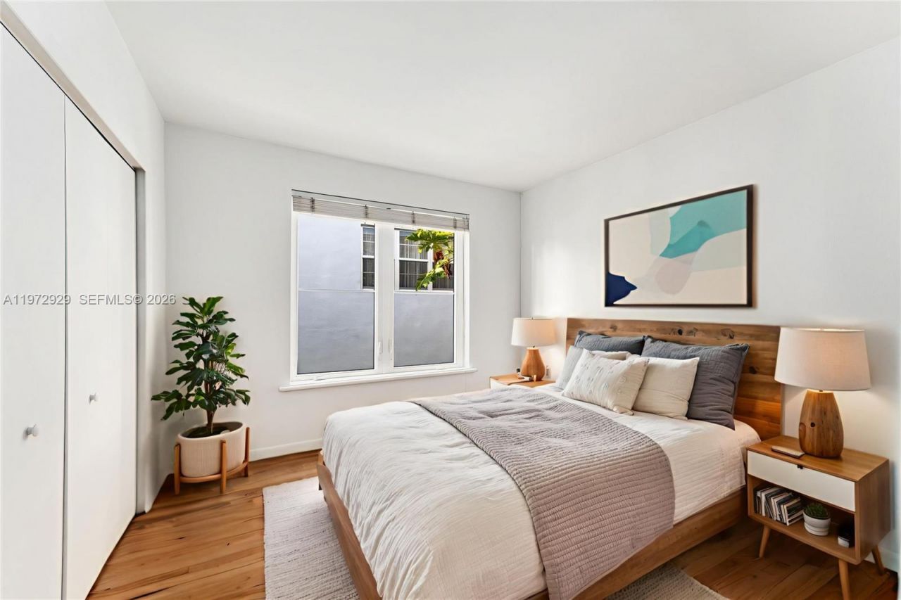 1018 Meridian Ave , Unit 8, Miami Beach, FL 33139 Photo