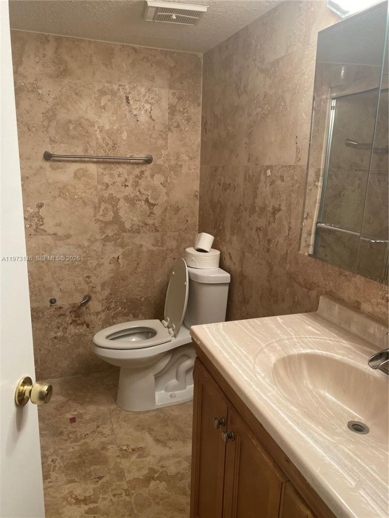 706 Gardens Dr , Unit 101, Pompano Beach, FL 33069 Photo