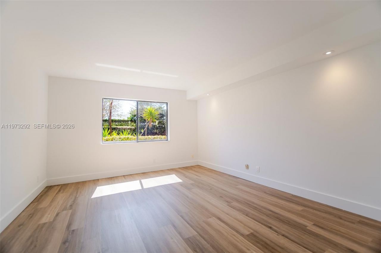 370 Racquet Club Rd , Unit 101, Weston, FL 33326 Photo