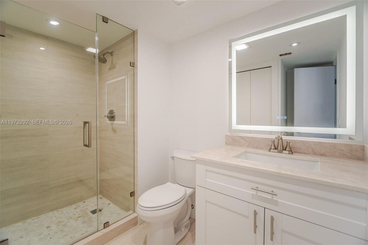 370 Racquet Club Rd , Unit 101, Weston, FL 33326 Photo