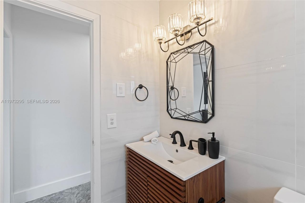 5900 NE 15th Ave , Fort Lauderdale, FL 33334 Photo