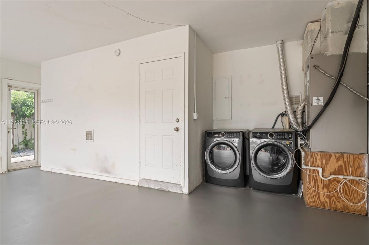 5900 NE 15th Ave , Fort Lauderdale, FL 33334 Photo