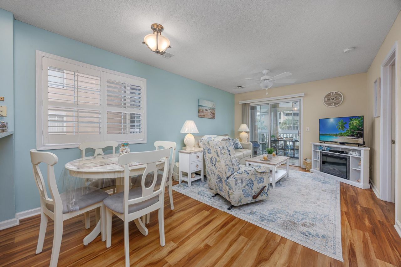 1900 Duffy St.  Photo 11