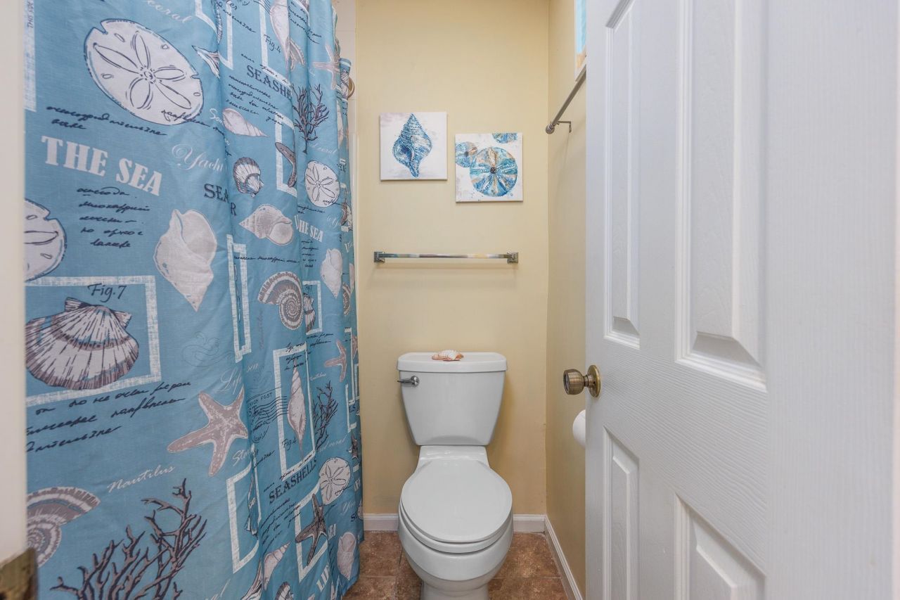 1900 Duffy St.  Photo 25