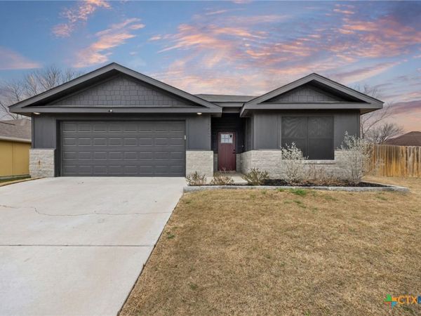 773 Freedom Circle , Nolanville, TX 76559