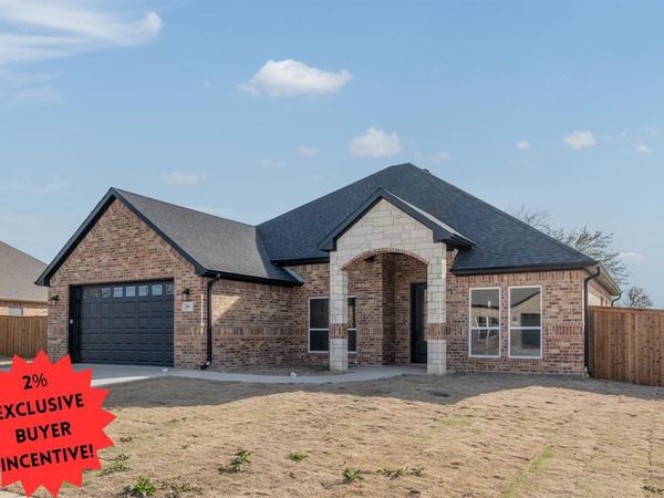503 Limestone Circle, Mabank, TX 75147