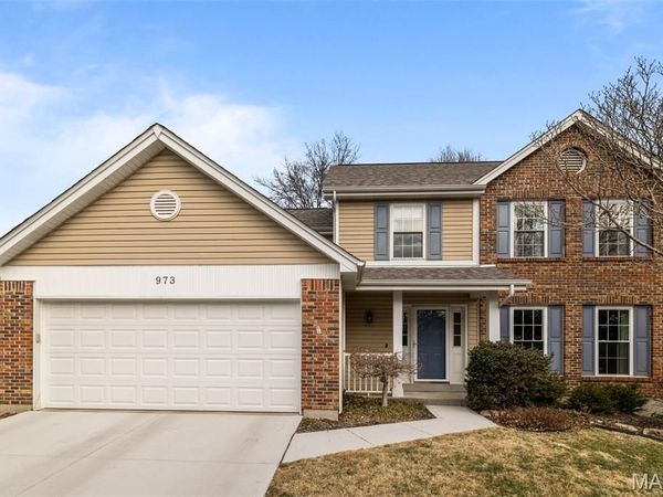 973 Oakwood Farms Lane, Ballwin, MO 63021