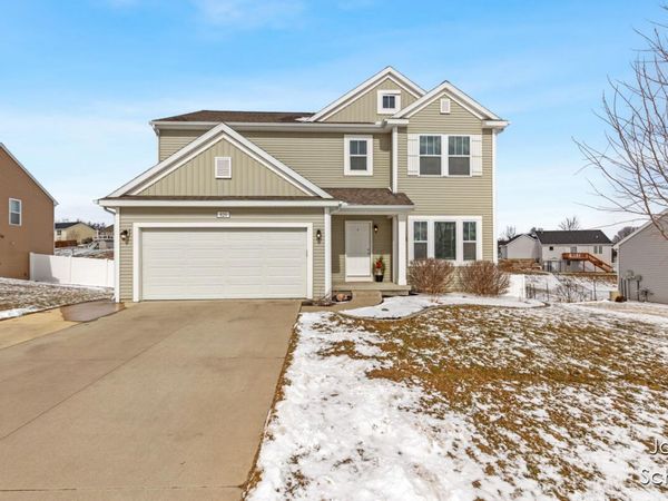 820 View Pointe Drive, Middleville, MI 49333