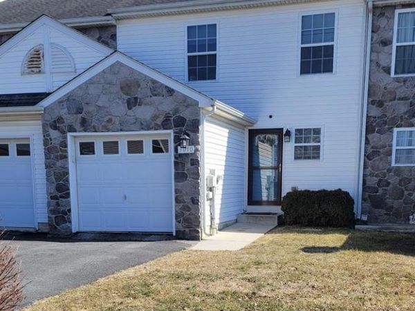 3010 ORCHARD DRIVE, CHAMBERSBURG, PA 17201