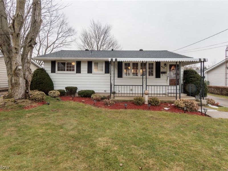 913 Rosewood Drive, Elyria, OH 44035 Photo 1