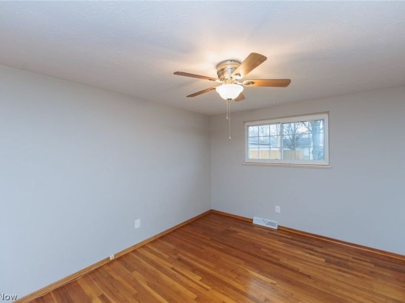 913 Rosewood Drive, Elyria, OH 44035 Photo 17