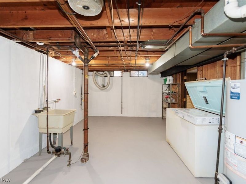 913 Rosewood Drive, Elyria, OH 44035 Photo 32