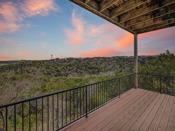 5000 Valburn CT, Austin, TX 78731