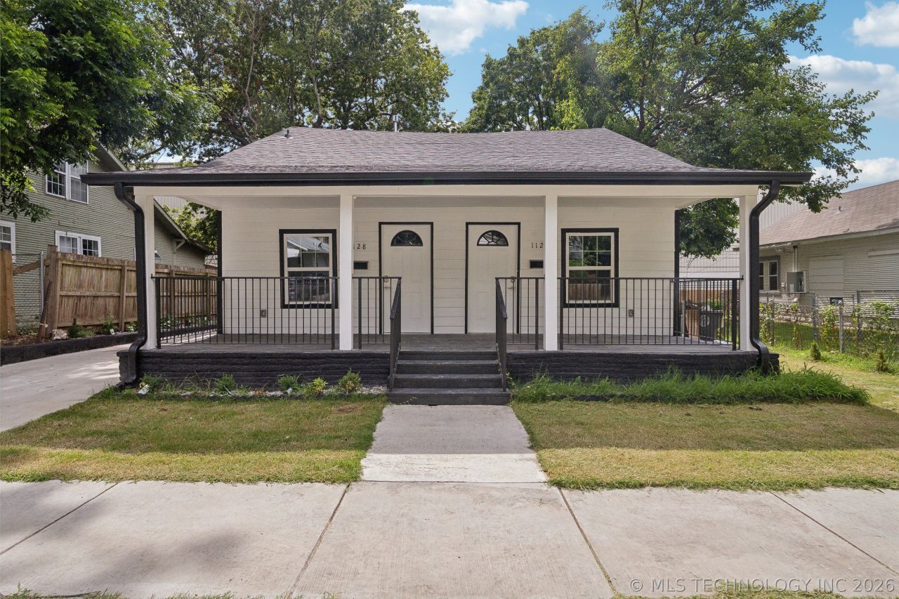 1126 S Quaker Avenue, Tulsa, OK 74120 Main Photo