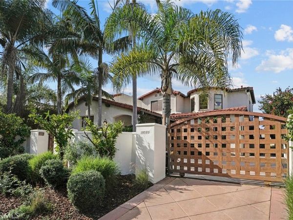 10585 Esther Avenue, Los Angeles, CA 90064