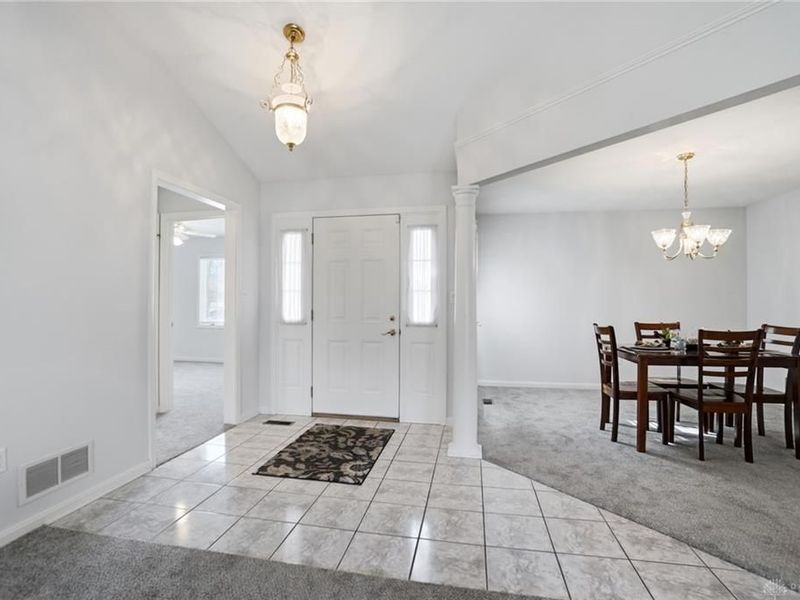 7016 Rosecliff Place, Dayton, OH 45459 Photo 9