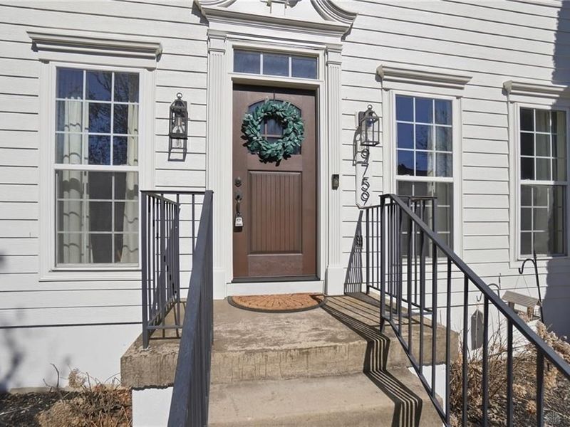 9759 Cobblewood Court, Centerville, OH 45458 Photo 2