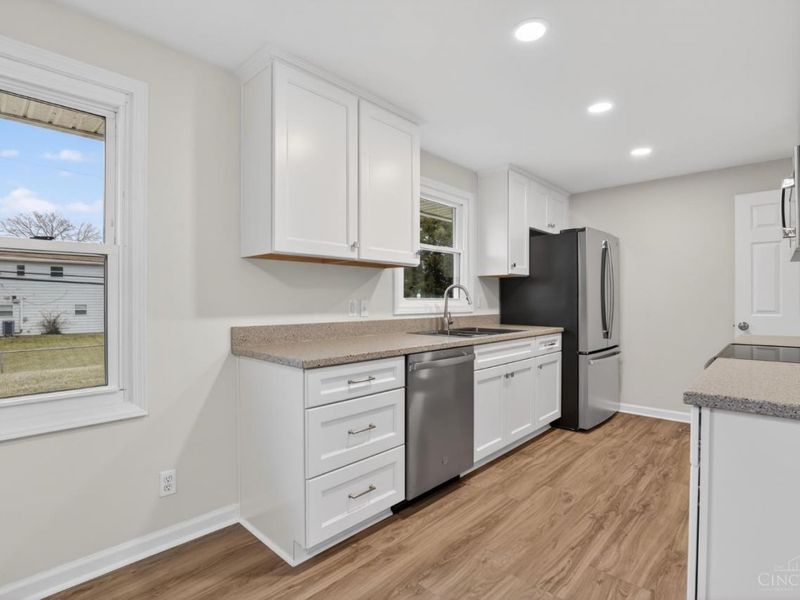 694 Park Avenue, Springdale, OH 45246 Photo 18