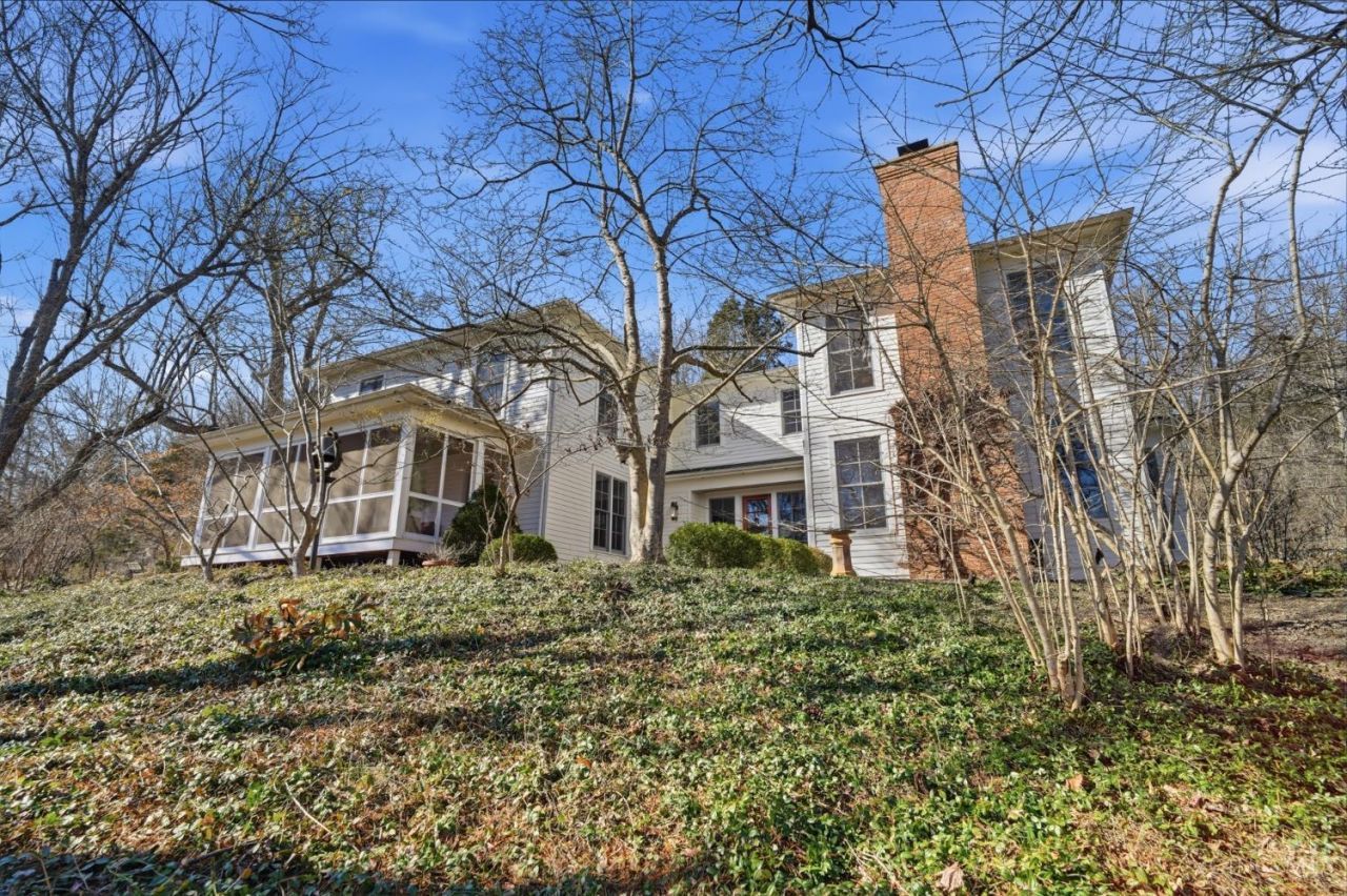 9200 Indian Hill Road, Indian Hill, OH 45243 Main Photo