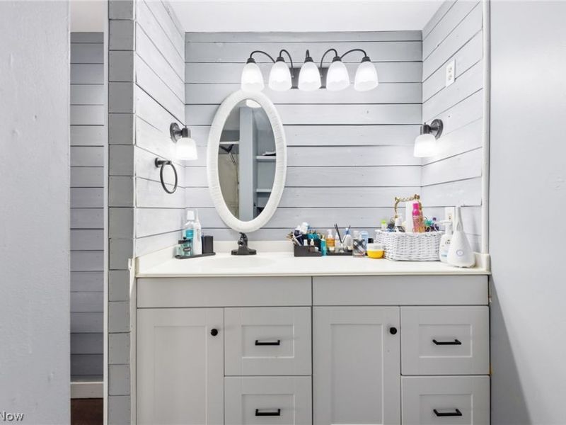 5729 Forest Ridge Drive, North Olmsted, OH 44070 Photo 22