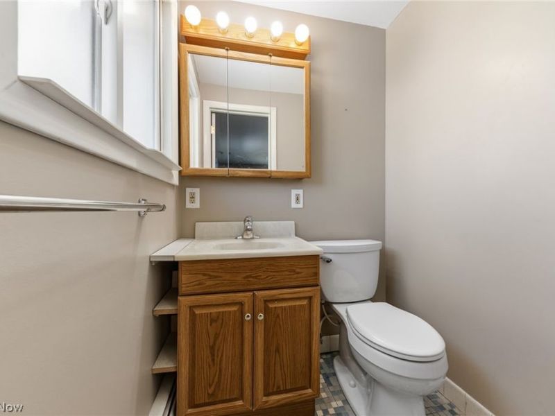 5729 Forest Ridge Drive, North Olmsted, OH 44070 Photo 32