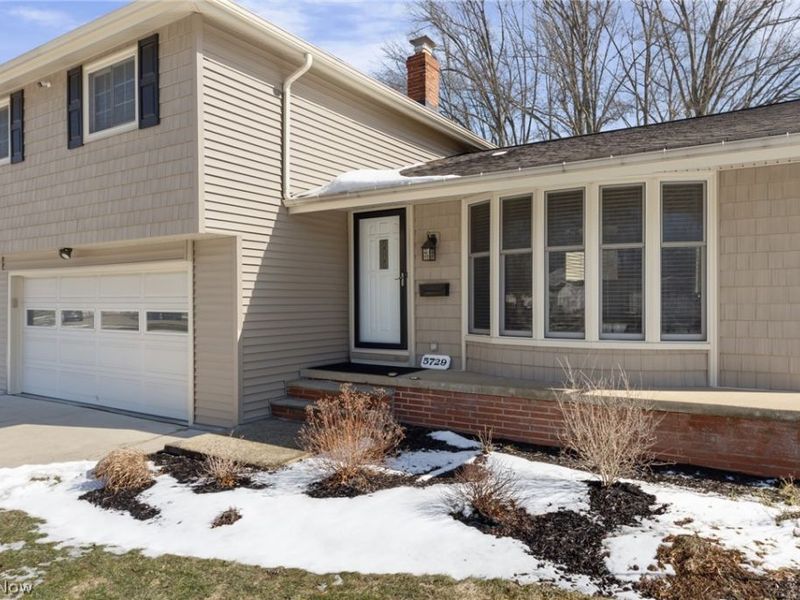 5729 Forest Ridge Drive, North Olmsted, OH 44070 Photo 41