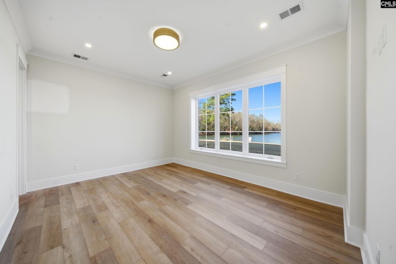 317 Regatta Road  Photo 31