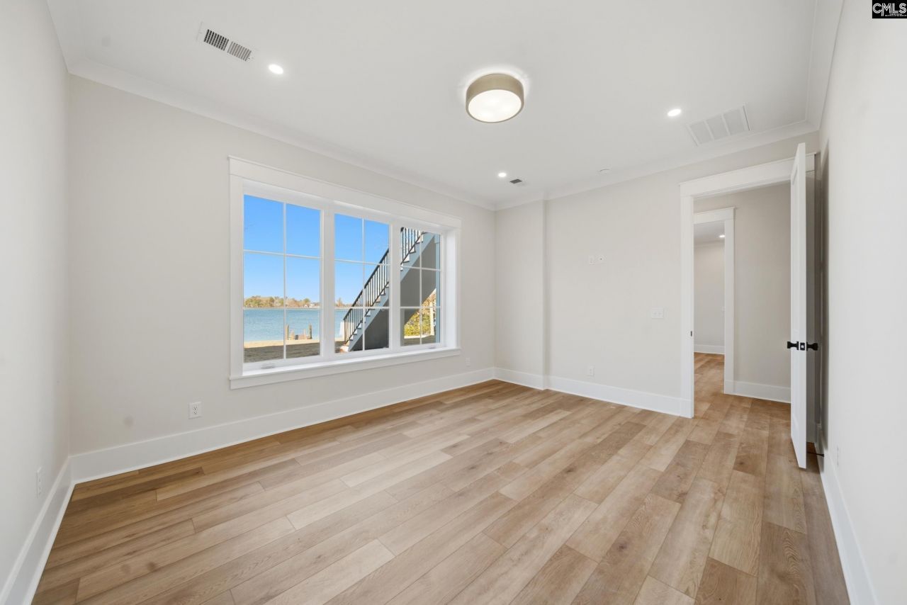 317 Regatta Road  Photo 33