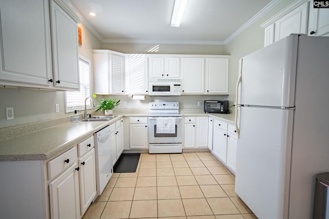 235 Forest Green Drive  Photo 15