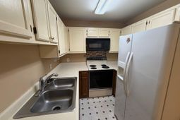 229 Windsor Point Road  photo 4