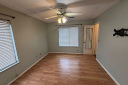 229 Windsor Point Road  photo 4