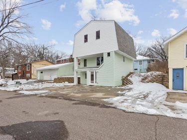 326 Faversham, Willernie, MN 55090