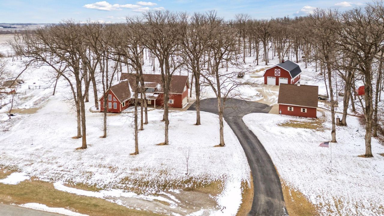 12510 County Road 9, Eyota, MN 55934 Main Photo