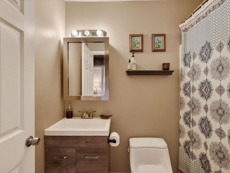 242 Jacqueline Drive, London, OH 43140 Photo 19