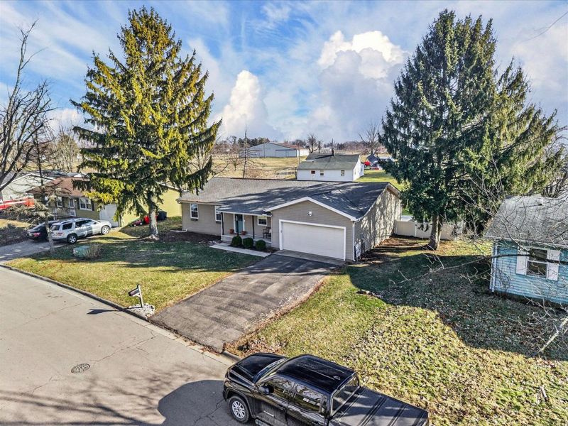 242 Jacqueline Drive, London, OH 43140 Photo 4