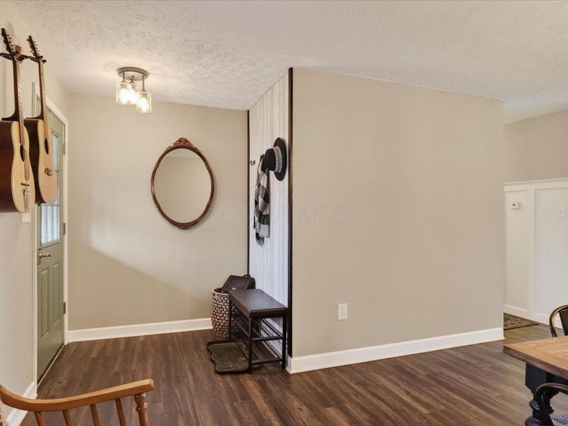 242 Jacqueline Drive, London, OH 43140 Photo 9