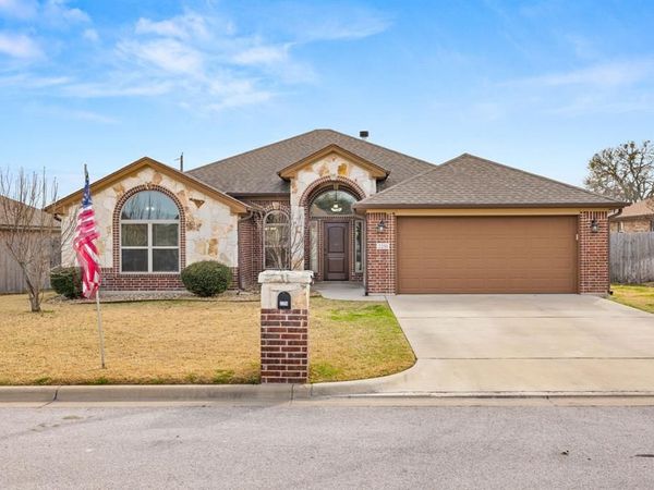 2251 Yturria Drive , Belton, TX 76513