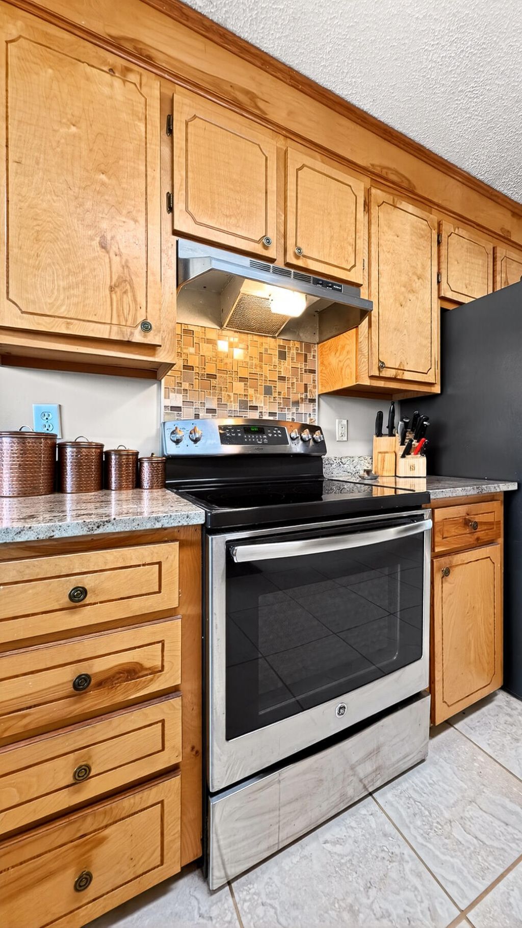 7670 Brookdale Boulevard Photo 17